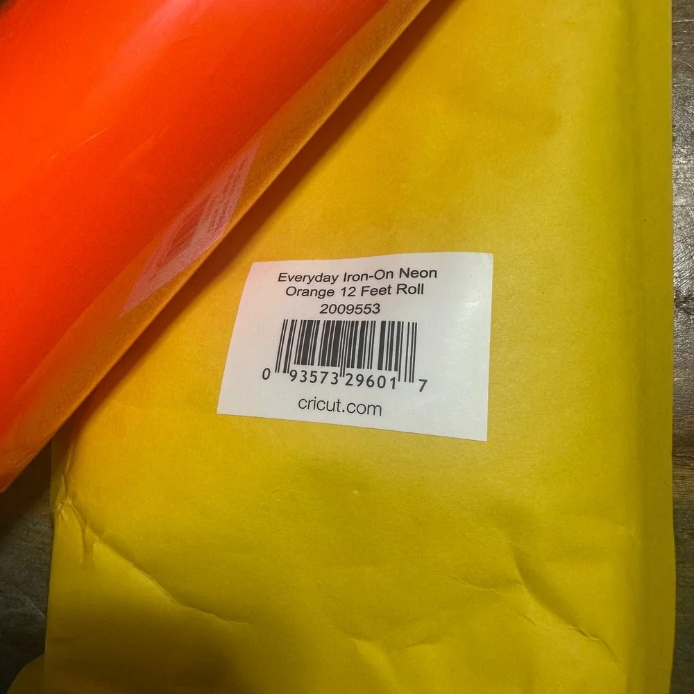Cricut Everyday Iron-On Neon Orange 12 Feet Roll HTV Vinyl 2009553 NEW